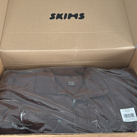 NWT The North Face x SKIMS 1995 RETRO DENALI FLEECE JACKET Size Large in Cocoa - Picture 1 of 11